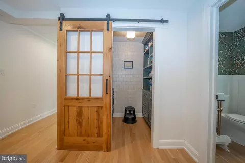 Entry Way - 161 Hunters Ln, Devon, PA 19333 photo 4 of 13