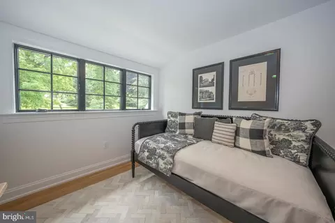 Bedroom - 161 Hunters Ln, Devon, PA 19333 photo 8 of 8
