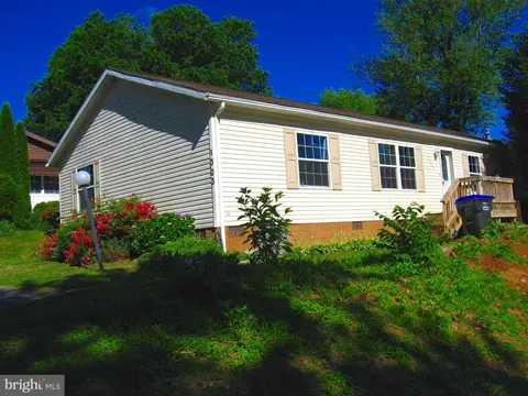 1303 Stayman Stayman St, West Chester, PA 19380