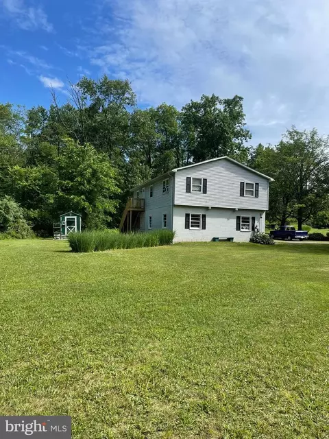 110 Cupola Rd, Honey Brook, PA 19344