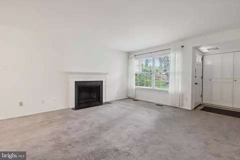 Living - 375 Old Forge Xing, Devon, PA 19333 photo 1 of 2