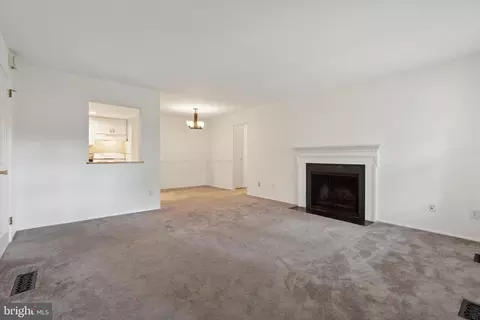 Living - 375 Old Forge Xing, Devon, PA 19333 photo 2 of 2
