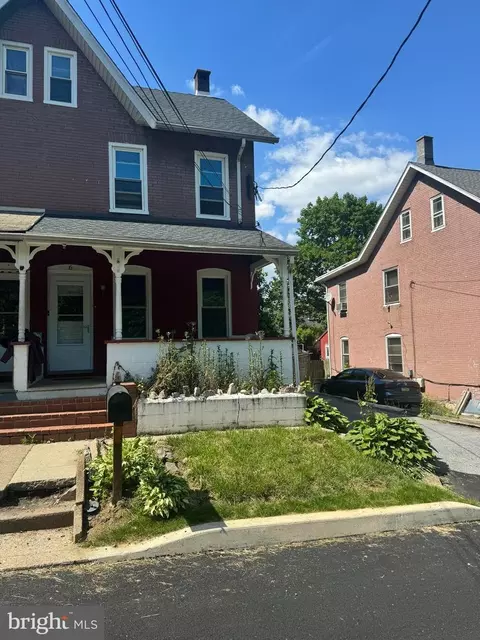 6 Woodland Ave, Modena, PA 19358