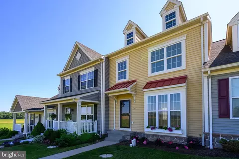 127 N Yeingst Dr, Elverson, PA 19520