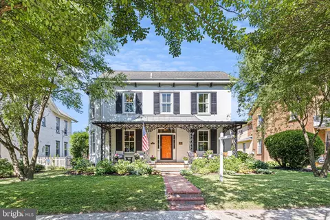 312 S Broad St, Kennett Square, PA 19348