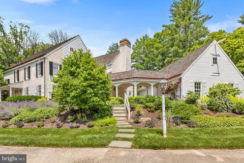 Exterior - 363 Pond View Rd, Devon, PA 19333 photo 6 of 13