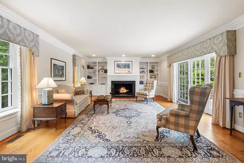 Living - 363 Pond View Rd, Devon, PA 19333 photo 1 of 3