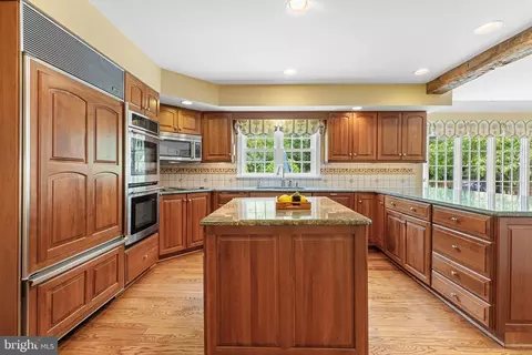 Kitchen - 363 Pond View Rd, Devon, PA 19333 photo 2 of 3