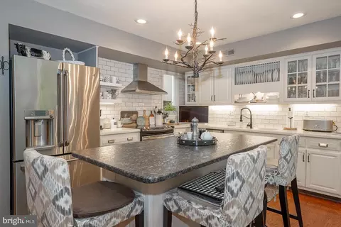 Kitchen - 8 Sugar Knoll Dr, Devon, PA 19333 photo 2 of 5