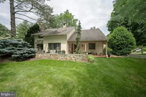 Exterior - 8 Sugar Knoll Dr, Devon, PA 19333 photo 2 of 16