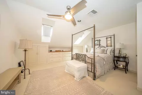 Bedroom - 8 Sugar Knoll Dr, Devon, PA 19333 photo 6 of 10