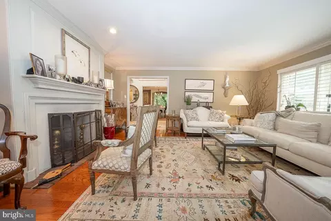 Living - 8 Sugar Knoll Dr, Devon, PA 19333 photo 2 of 3