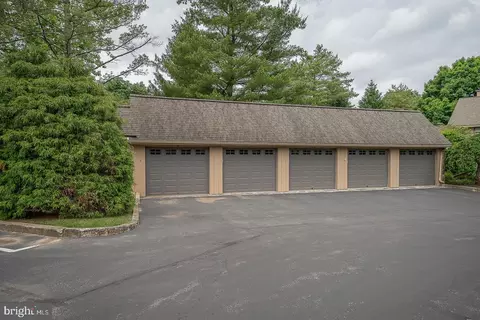 Exterior - 8 Sugar Knoll Dr, Devon, PA 19333 photo 15 of 16