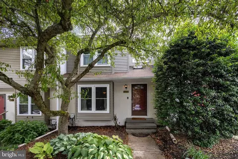 3809 Davis Ct, Chester Springs, PA 19425