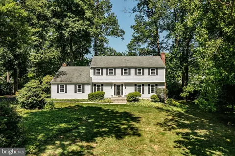 207 Autumn Dr, Exton, PA 19341