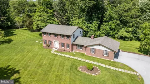 130 Davis Rd, Coatesville, PA 19320
