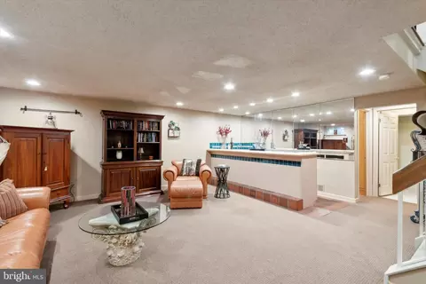4 Lantern Ln, Chesterbrook, PA 19087 photo 28
