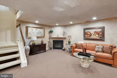 4 Lantern Ln, Chesterbrook, PA 19087 photo 27