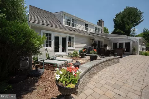 Exterior - 532 Timber Ln, Devon, PA 19333 photo 6 of 14