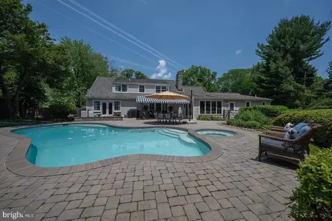 Exterior - 532 Timber Ln, Devon, PA 19333 photo 7 of 14