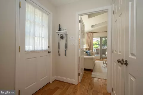 Entry Way - 532 Timber Ln, Devon, PA 19333 photo 3 of 5