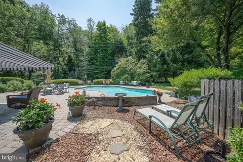 Exterior - 532 Timber Ln, Devon, PA 19333 photo 4 of 14