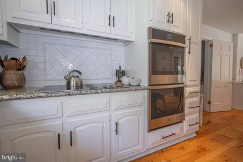 Kitchen - 532 Timber Ln, Devon, PA 19333 photo 2 of 4