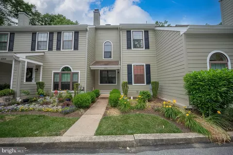 2205 Westfield Ct, Newtown Square, PA 19073