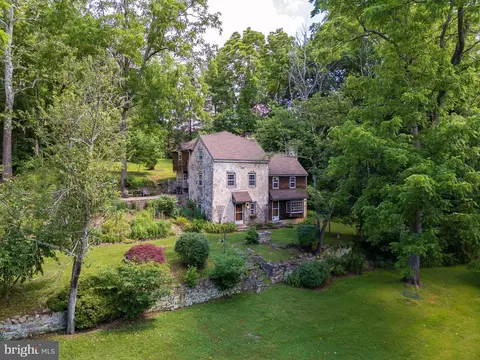 1900 Ridge Rd, Pottstown, PA 19465