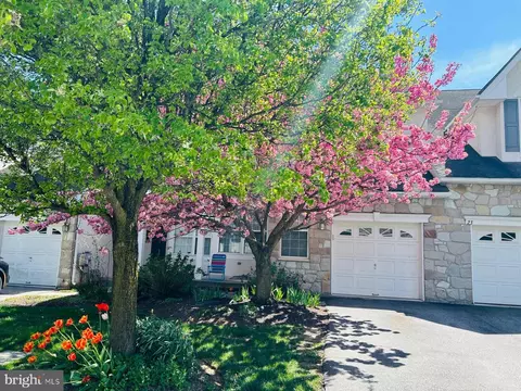 21 Lincoln Dr, Downingtown, PA 19335