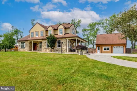 135 Swinehart Rd, Coatesville, PA 19320