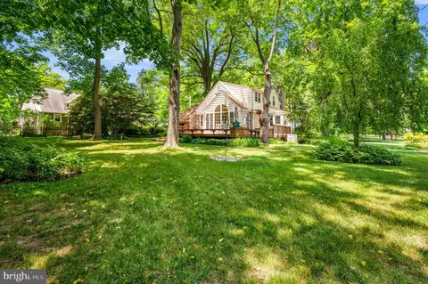 Exterior - 78 Crestline Rd, Wayne, PA 19087 photo 2 of 15