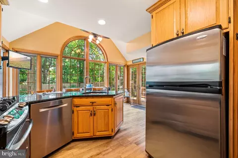 Kitchen - 78 Crestline Rd, Wayne, PA 19087 photo 3 of 3