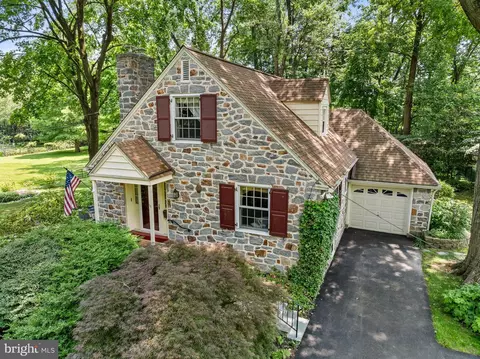 Exterior - 78 Crestline Rd, Wayne, PA 19087 photo 4 of 15