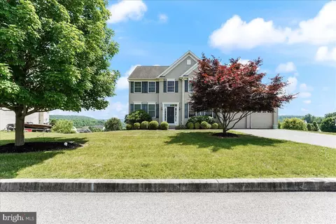 308 Dunbar Dr, Coatesville, PA 19320