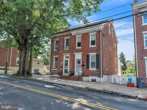 233 New St, Spring City, PA 19475