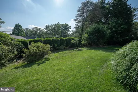 Exterior - 542 Tory Hill Rd, Devon, PA 19333 photo 8 of 10