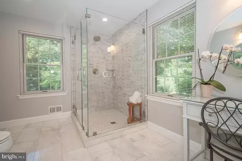 Bath - 542 Tory Hill Rd, Devon, PA 19333 photo 2 of 5