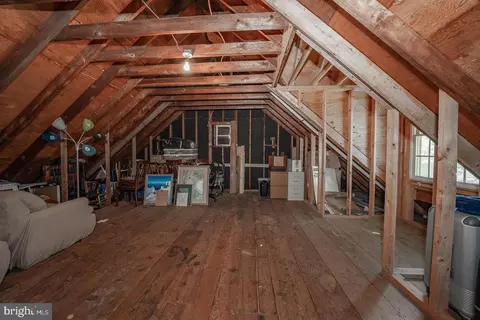 Entry Way - 542 Tory Hill Rd, Devon, PA 19333 photo 7 of 7