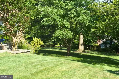 Exterior - 542 Tory Hill Rd, Devon, PA 19333 photo 5 of 10
