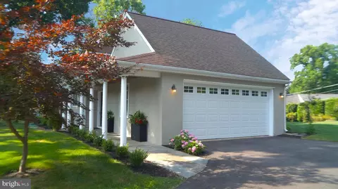 Exterior - 542 Tory Hill Rd, Devon, PA 19333 photo 2 of 10