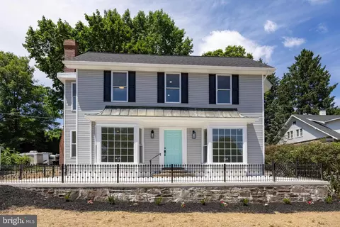 219 W Evergreen St, West Grove, PA 19390