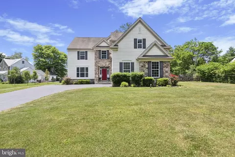 400 Lloyd Ave, Downingtown, PA 19335