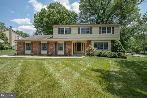 1526 Richard Dr, West Chester, PA 19380