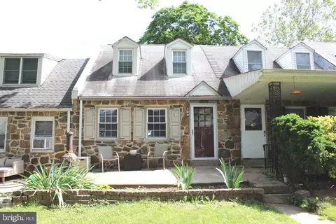 907 Woodlawn Ave, Phoenixville, PA 19460