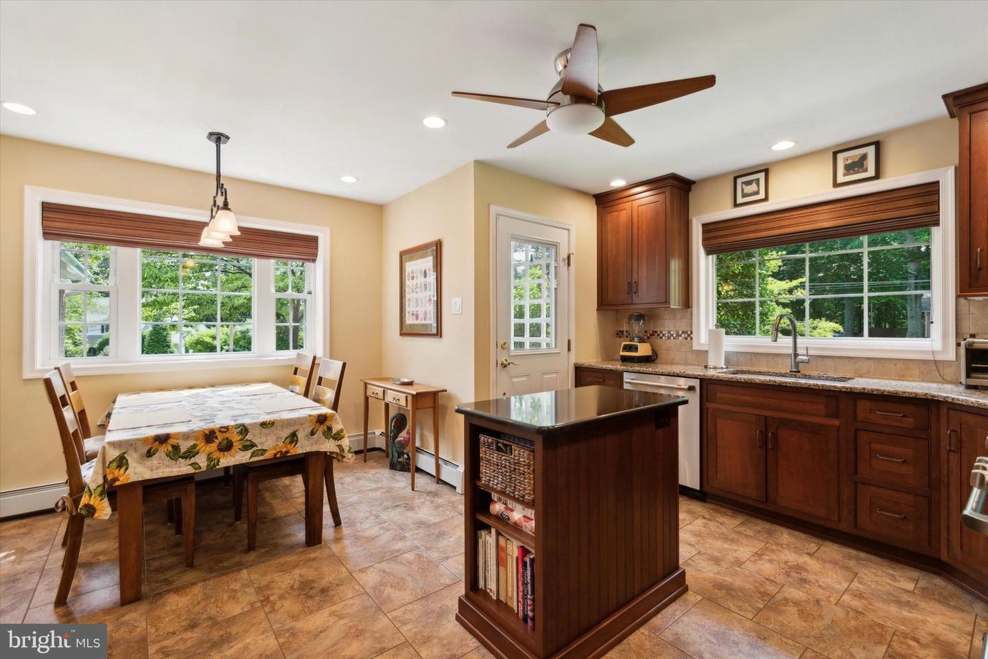 1161 Rossiter Ln, Wayne, PA 19087 photo 15