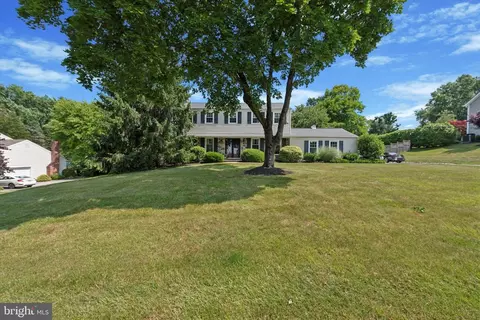 488 Westwind Dr, Berwyn, PA 19312