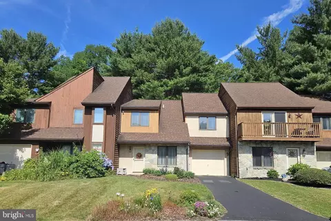 2 Putter Ln, Coatesville, PA 19320