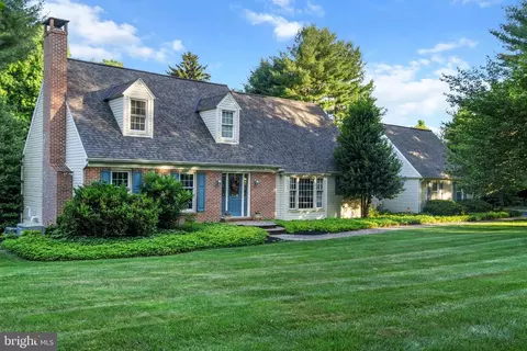 1000 Russell Ln, West Chester, PA 19382