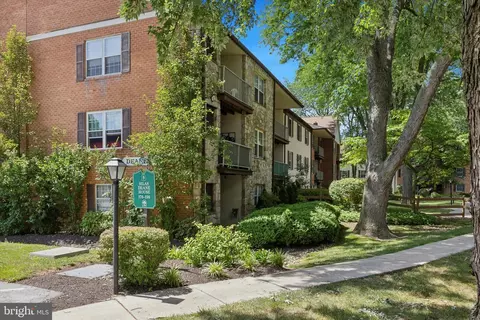 177 Drummers Ln, Wayne, PA 19087